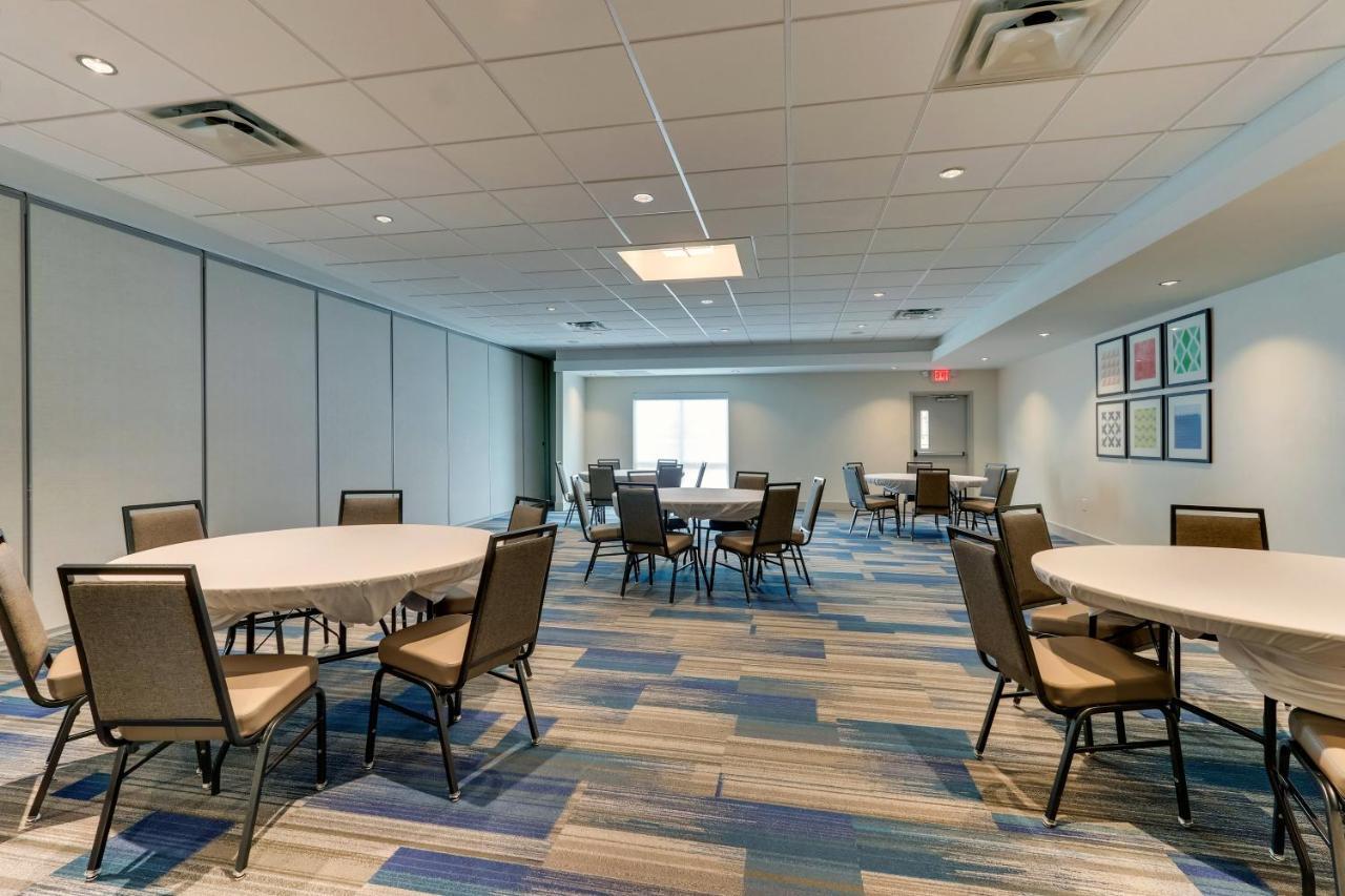 Holiday Inn Express & Suites - Dawsonville By Ihg Exterior photo
